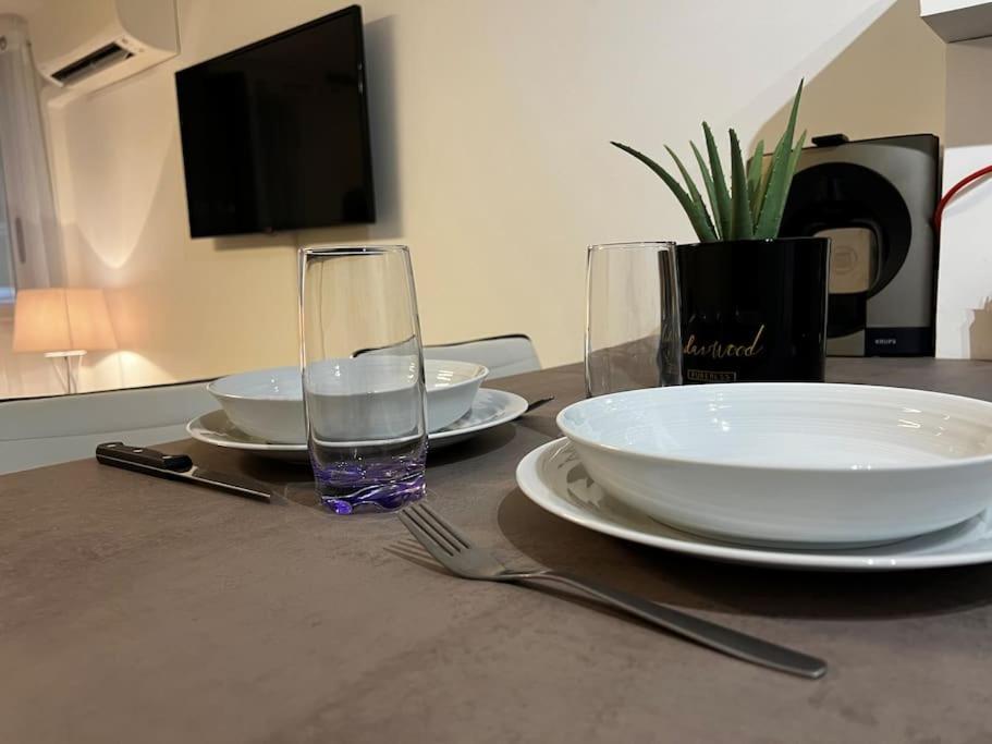 Apartamento Chez Julien & Ornella Saint-Laurent-du-Var Exterior foto